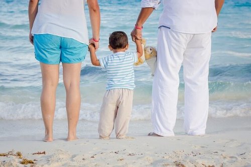 Die Werte deines Kindes - Familie am Strand