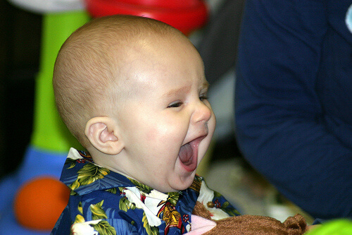 Fakten zum Stillen: Beim Stillen werden sowohl positive als auch negative Emotionen auf dein Baby übertragen.