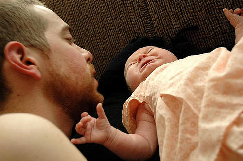 Tipps, um ein weinendes Baby zu beruhigen