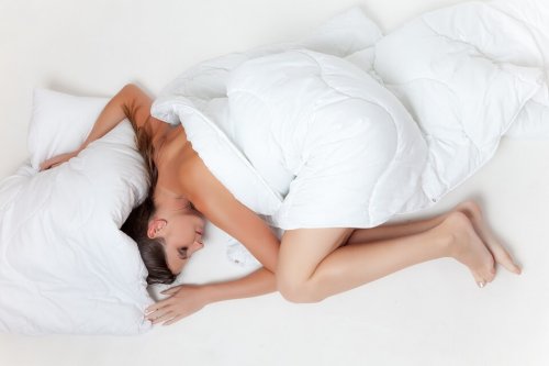 5,5-Meter-Bett - Schlafende Frau
