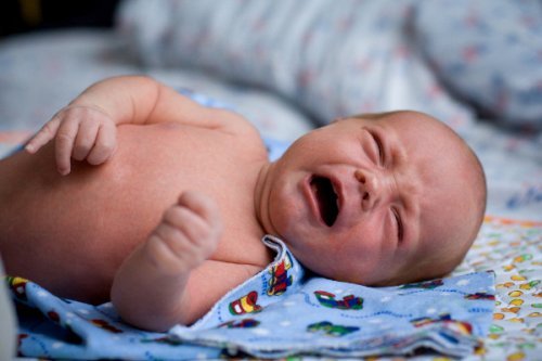 Kinderfotos auf Social Media halbnacktes Baby