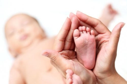 Die Mutterschaft und die Ankunft des Babys verändern das Leben jeder Frau.