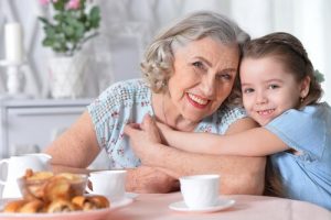 Die Bedeutung der Großmutter väterlicherseits für die Familie