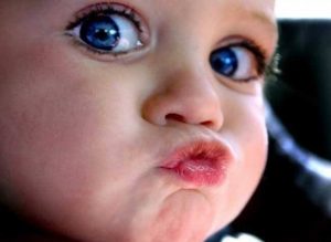 Kinder haben das Recht, Küsse zu verweigern