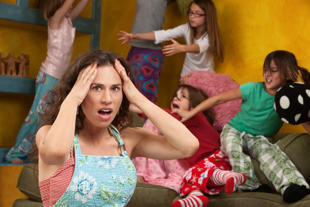 Warum benehmen sich Kinder schlecht bei Mama