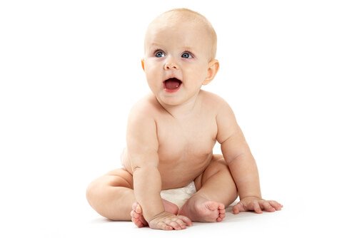 Baby sitzt