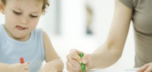 Zunge rausstrecken für mehr Konzentration