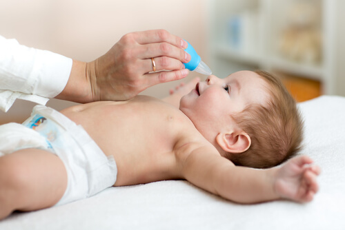 Verstopfte Nase bei Babys behandeln