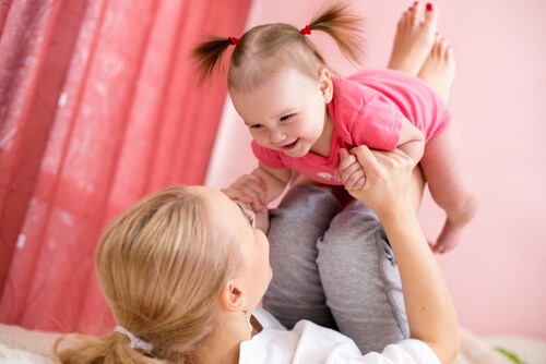 wundervolle Wahrheiten - Mutter und Tochter spielen