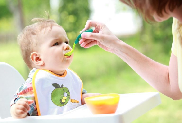 Ernährung deines Babys ergänzen