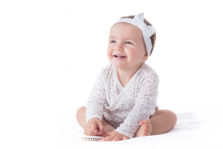 Vorsicht, wenn du Kopfbänder oder Stirnbänder für Babys benutzt