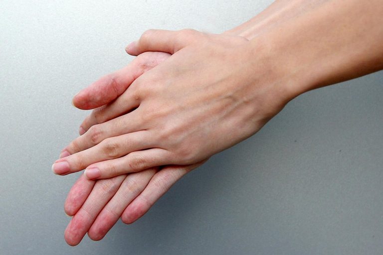 Händewaschen im Umgang mit Babys