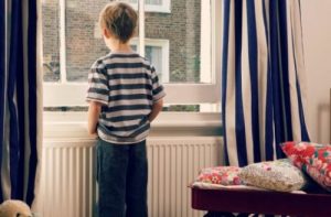 Schlüsselkinder: Kinder, die alleine zu Hause sind