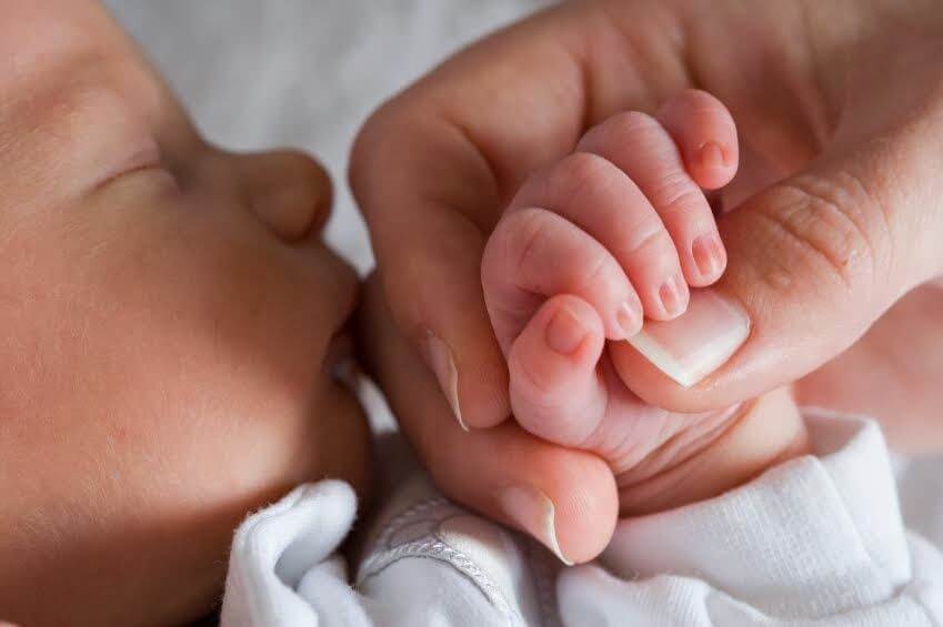Verbundenheit ist entscheidend für dein Baby