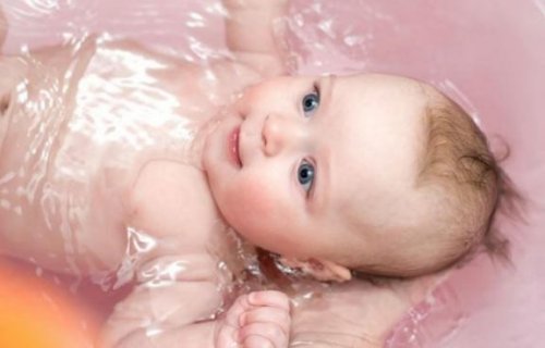 Wie kann ich mein Baby am besten baden?