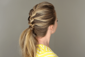 8 einfache Frisuren für Mütter in Zeitnot