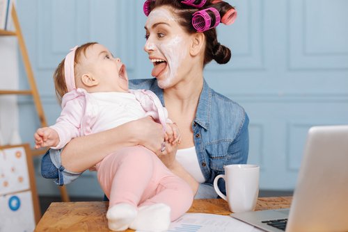 Dein Baby unterhalten