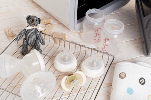 Sterilisieren von Babyflaschen