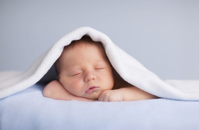 So etablierst du eine Schlafroutine für Babys