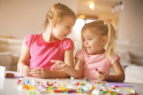 Kindern Ordnung beizubringen hat viele Vorteile.