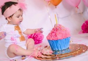 Der erste Geburtstag deines Babys sollte gefeiert werden
