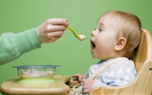 Gesunde Essgewohnheiten beibringen