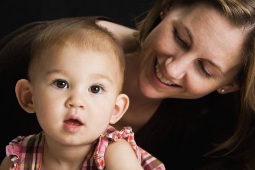 Die Stimme der Mutter aktiviert das Gehirn des Kindes