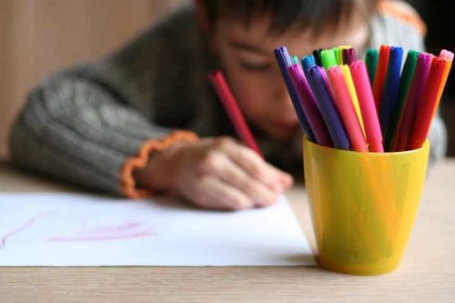 Wie kannst du die Zeichnungen deiner Kinder interpretieren?