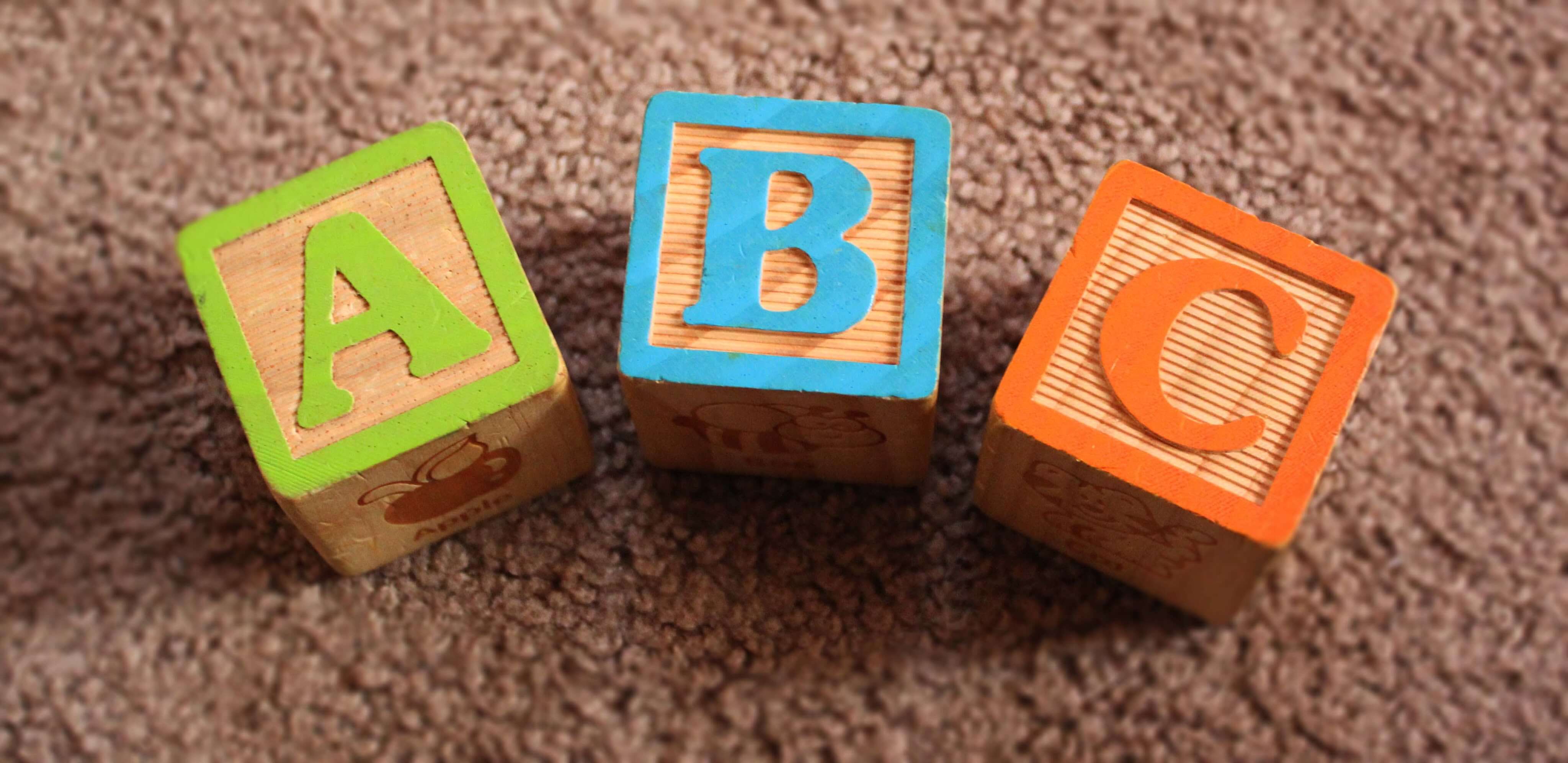 Kindliche Sprachentwicklung: Was beeinflusst sie?