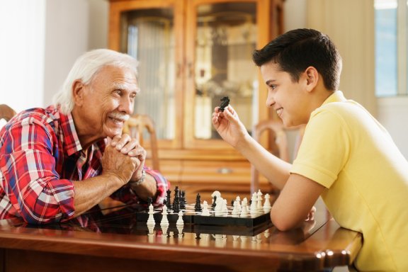 Respekt vor älteren Menschen: Warum ist das so wichtig in der Erziehung?