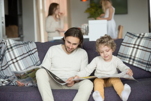 Vorbildfunktion der Eltern: Kinder ahmen ihr Verhalten nach
