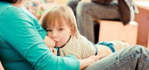 Das Baby sanft von der Brust entwöhnen