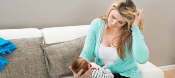 Erstmütter müssen ihren eigenen Weg finden, um ihr Kind richtig zu erziehen.