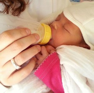 Was tun, wenn das Baby die Flasche ablehnt?