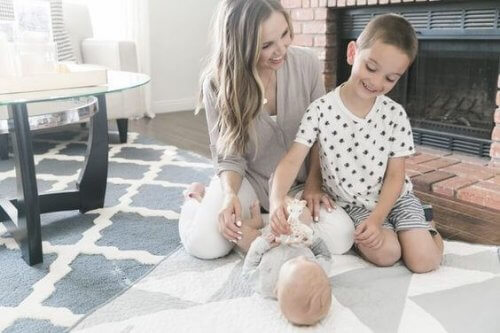 Die Mutterschaft bindet dich an deine Kinder und lässt sie rationaler denken.