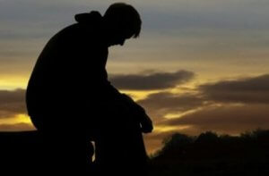 Kind nicht anschreien: Vater denkt nach, was er tun kann