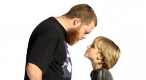 Kind gibt freche Antworten