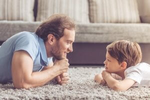 Grenzen setzen: 10 Verhaltensregeln für Kinder