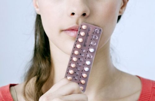 Viele Frauen versuchen die richtige Verhütungsmethode während der Stillzeit zu finden.