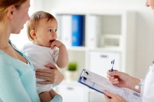 Der Kinderarzt: Bis zu welchen Alter sollten Kinder hingehen?