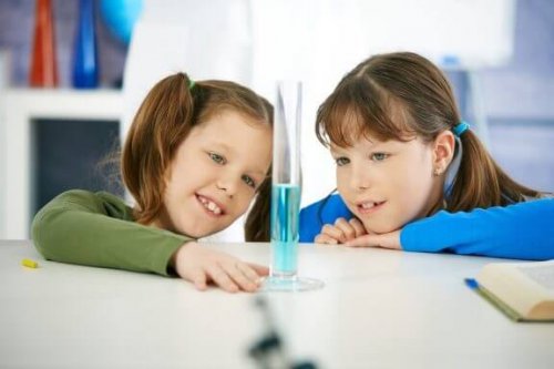 Wasser-Experimente - Wasser-Experimente-2
