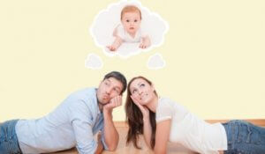 Eltern denken an Kind