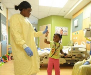 Mädchen im Krankenhaus