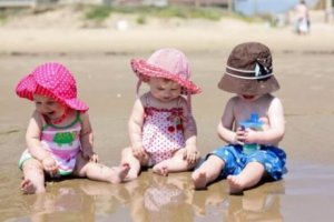Babys am Strand