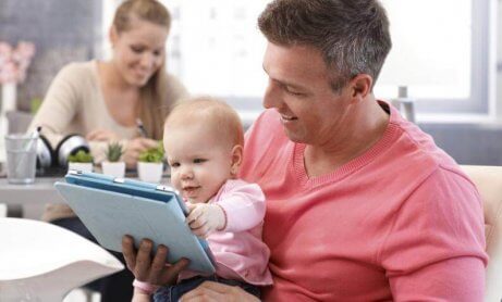 Eltern über 40: Spätes Babyglück hat seine Vorteile