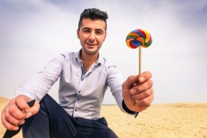 "Keine Süßigkeiten von Fremden annehmen!" Wie kannst du das deinem Kind beibringen?