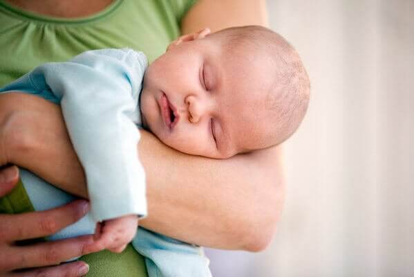 Wie sehr verändert sich ein Neugeborenes in einem Monat?