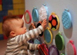 So lernen Babys mehr über Ursache und Wirkung