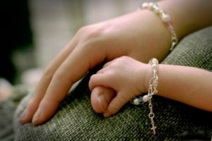 5 Tipps, um die Bindung zwischen Mutter und Kind zu stärken