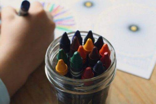 Wie du die Farben in Kinderzeichnungen interpretierst